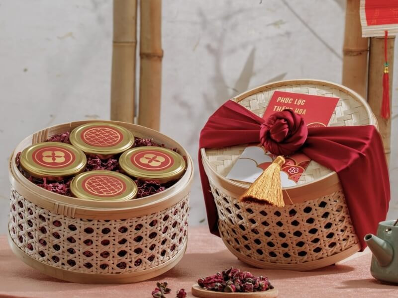 Mẫu quà Tết hộp mây tre