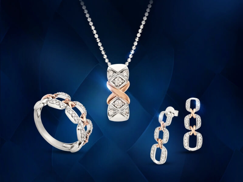 Trang sức tặng bạn gái