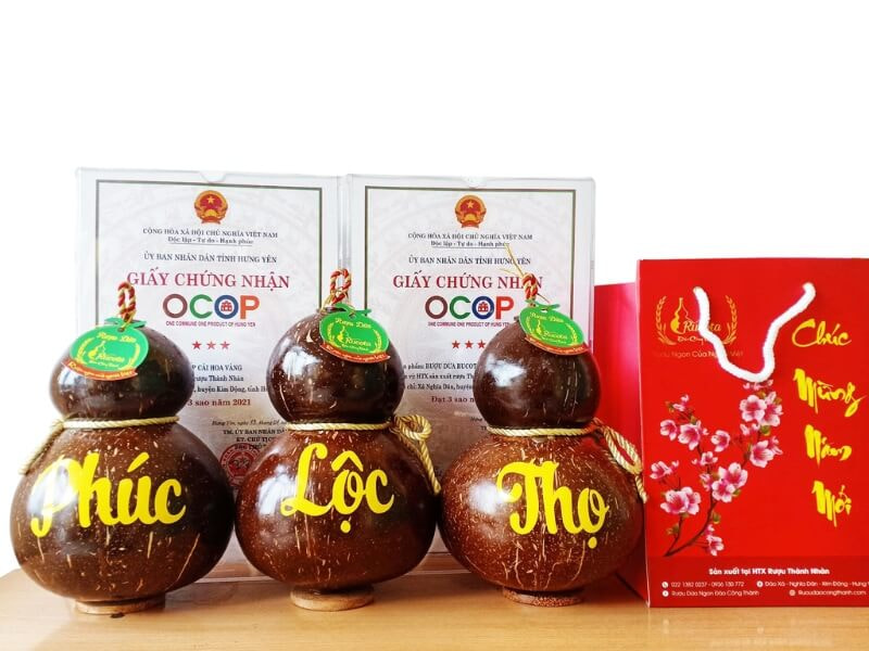 Rượu dừa hồ lô biếu Tết