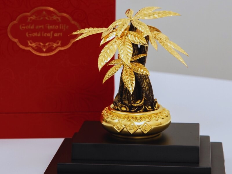 Cây kim ngân phong thủy