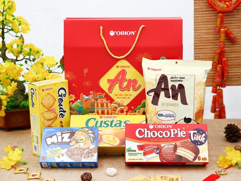 Hộp quà Tết bánh kẹo Orion