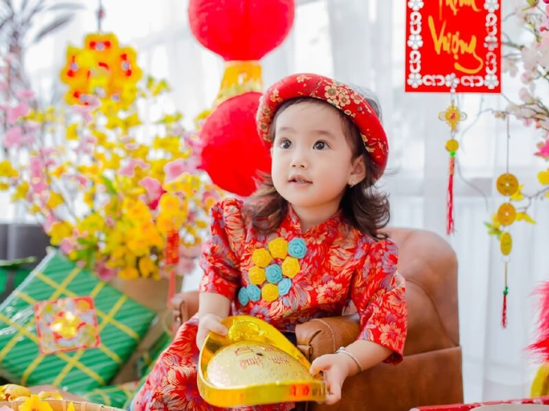 tặng quà tết cho trẻ em