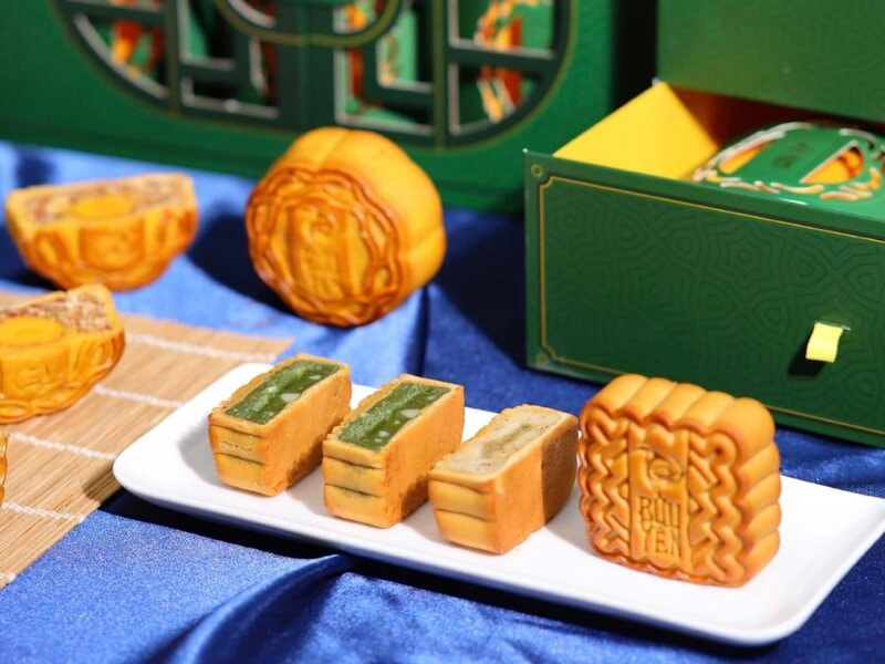 Bánh trung thu yến sào